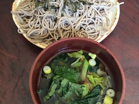 キャベツと大葉の盛り蕎麦。